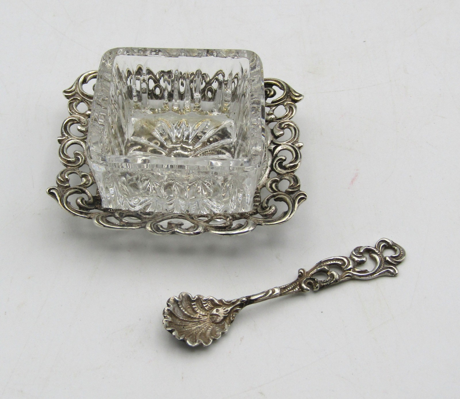 ANTIQUE ORNATE 835 SILVER SALT CELLAR with SPOON