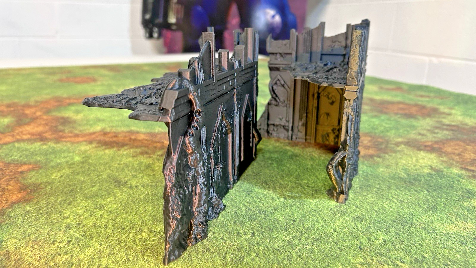 Tabletop Terrain - Infected Ruins - Perfect for Warhammer 40K/Fantasy: 12 pcs