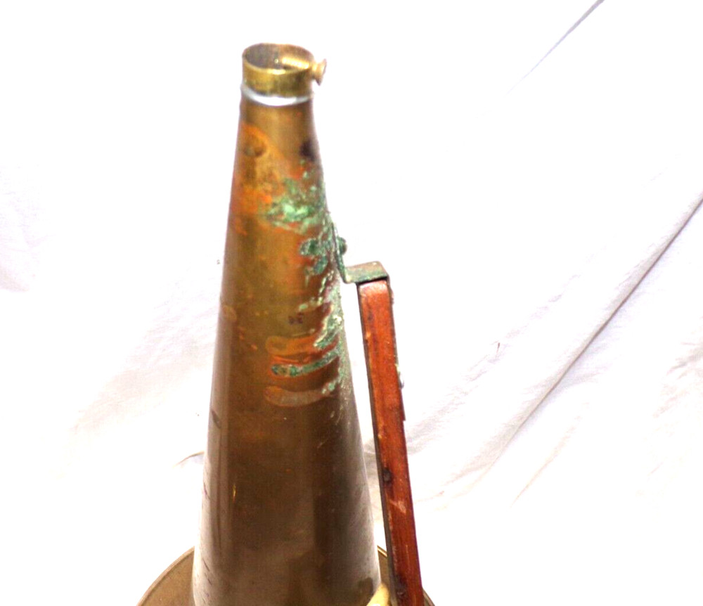 DISC PHONOGRAPH 18" BRASS HORN AND MOUNT