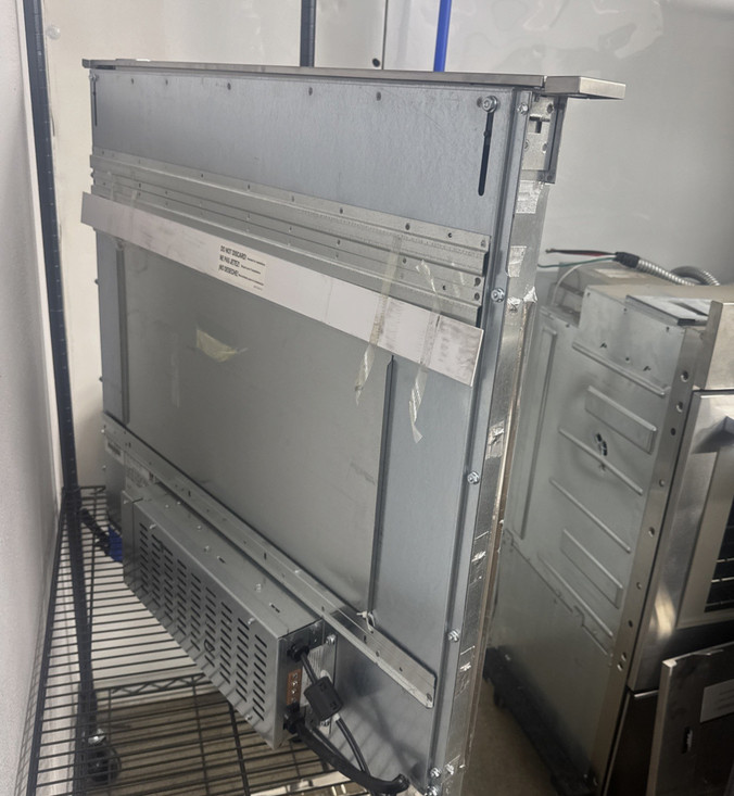 VIKING 5 SERIES 36” DOWNDRAFT VENTILATION SYSTEM WITH HEAT SENSOR VDD5360SS