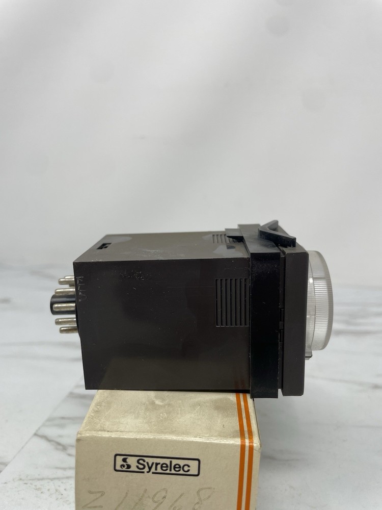 Crouzet GLR2.U Adjustable Time Delay Relay