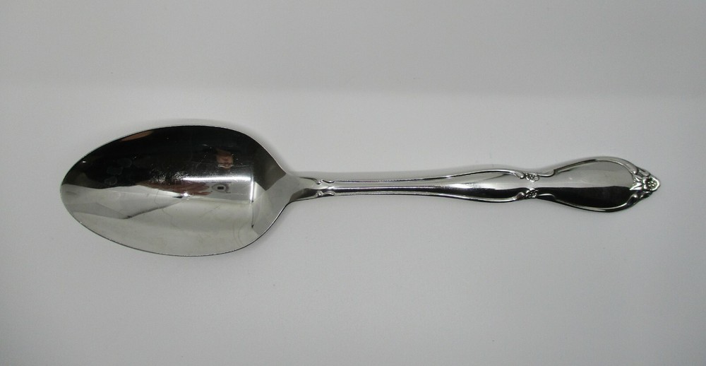 ONEIDA  STAINLESS CHATELAINE SERVING SPOON  - 8  1/4"  02I