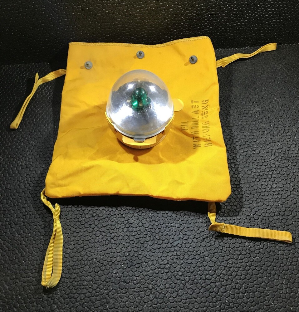 TEK-LITE TEMPORARY RUNWAY LIGHT MARKER MARKING LIGHT AIRCRAFT GROUND