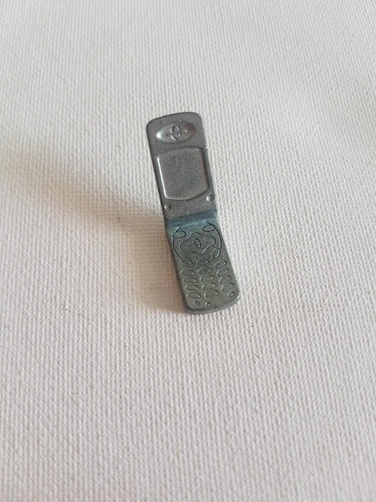 MONOPOLY Here & Now Limited Edition - PHONE Mover Token Replacement