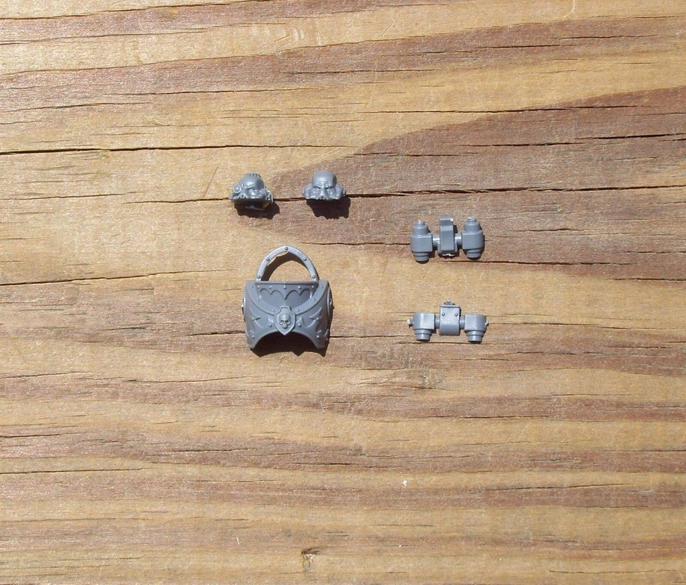 40K Space Marines Cataphractii Terminators Sgt Heads & Grenade Harness Bits