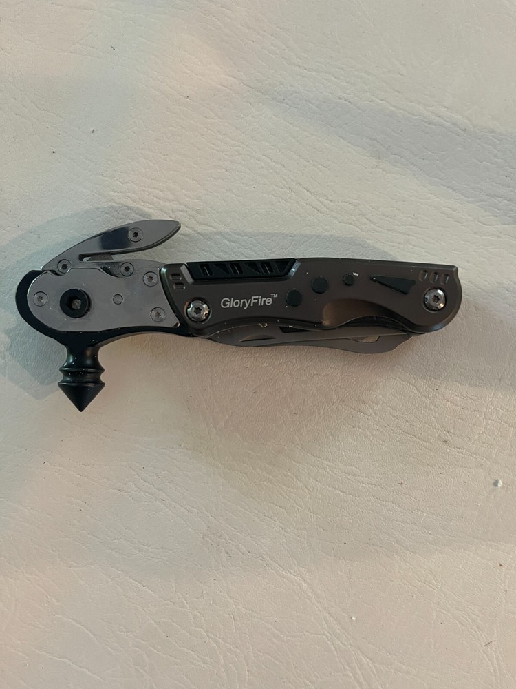 Multi Tool For Men,Tool Kit,Window Breaker Seatbelt Cutter,Multitool Knife,Ca...