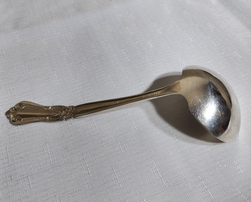 GRAVY LADLE VALLEY ROSE PATTERN ONEIDA ROGERS FLATWARE SILVER PLATE