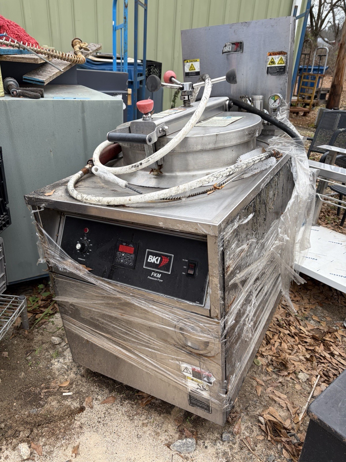 2015 BKI FKM-F Electric Pressure Fryer With Basket & Filtration / Hose 208v