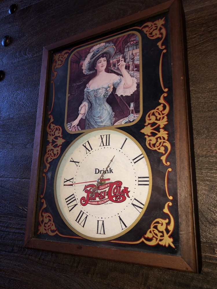 PEPSI COLA Pub Mirror Clock 1983 #10842