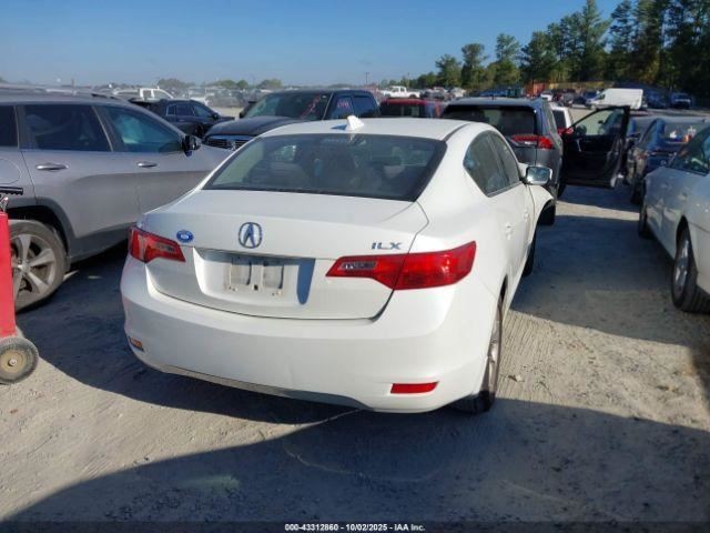 ILX 2013 Glove Box 4894018
