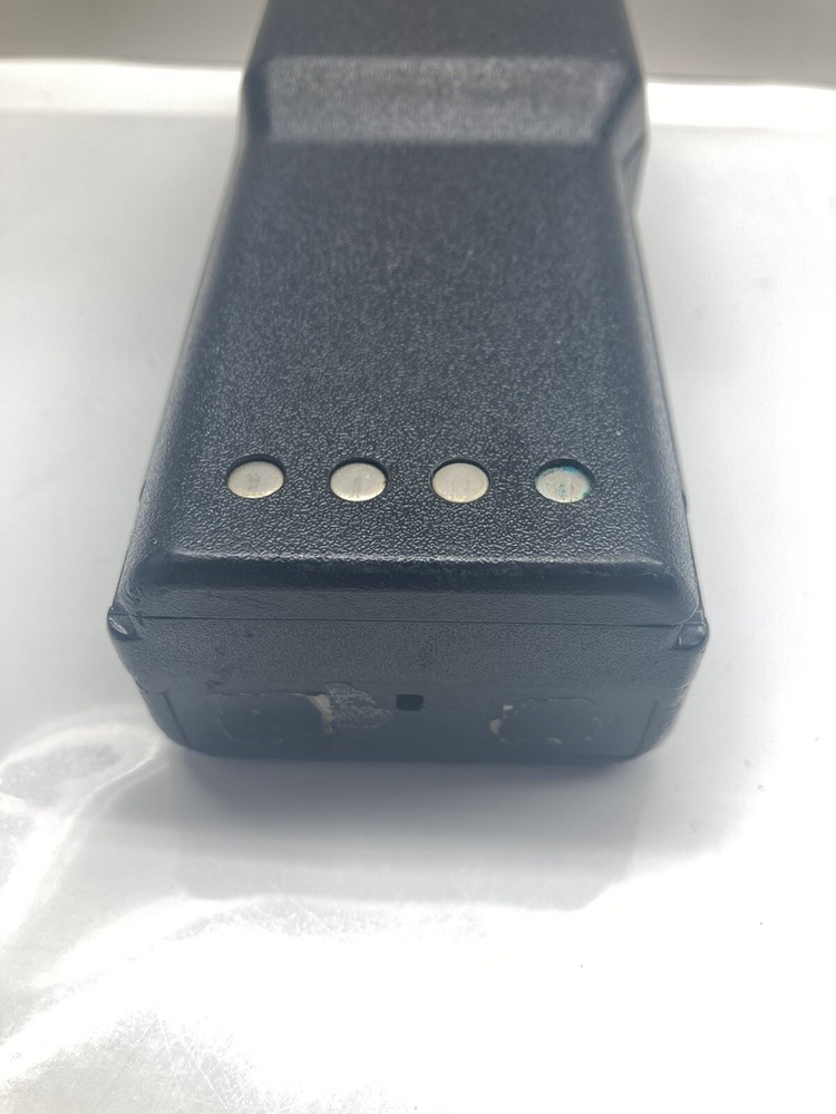 Motorola Model Number Radius P110 UHF Black Read Description