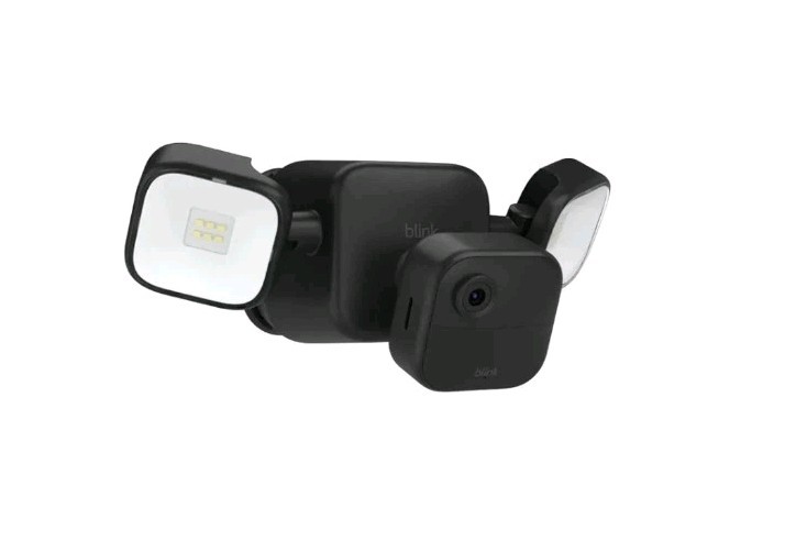 Blink Outdoor 4 Floodlight Wireless smart security camera, 700 lumens 2year B L