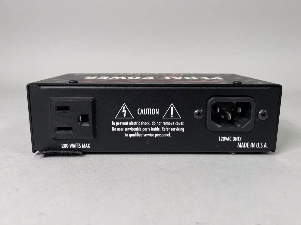 2015 Voodoo Lab Pedal Power 2 Plus w/Cables