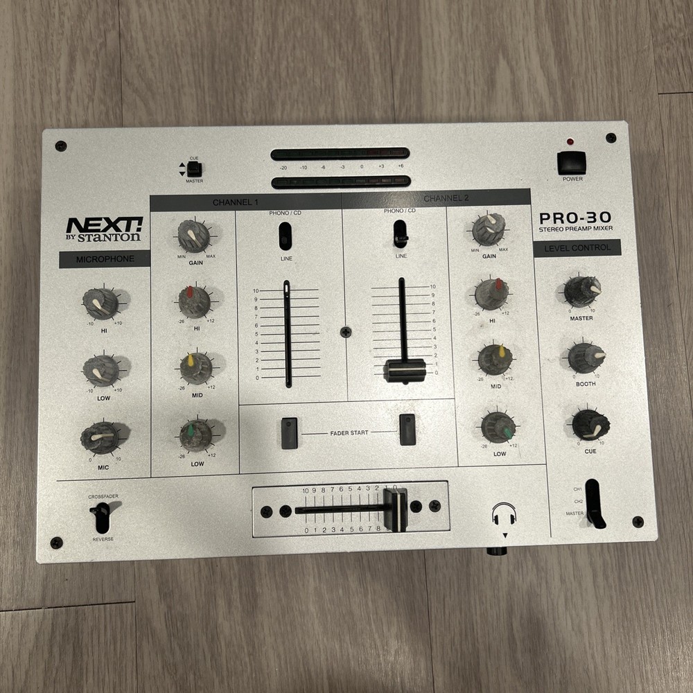 Stanton PRO-30 DJ Mixer