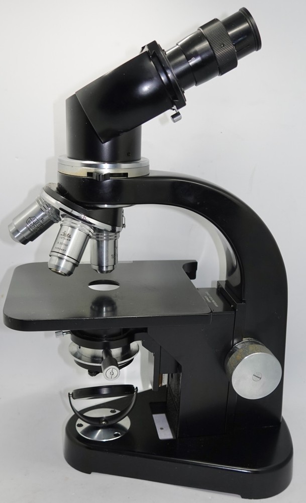 Vintage ERNST LEITZ WETZLAR Binocular Microscope W/ 4 Objectives