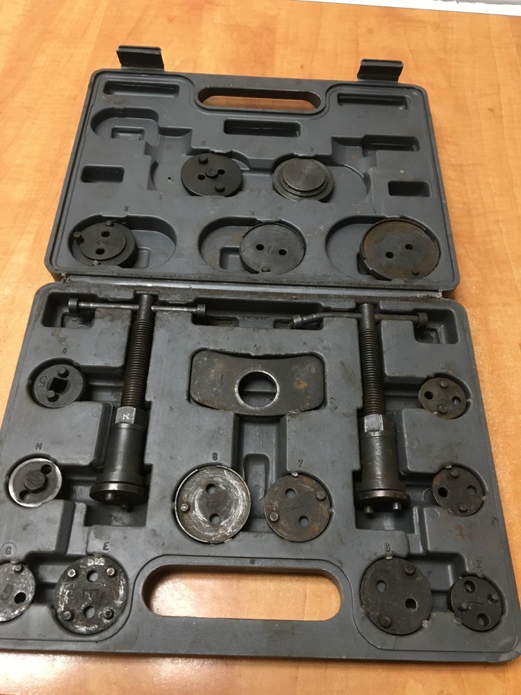 Matco Tools 20 Pc Brake Caliper Piston Tool Kit READ