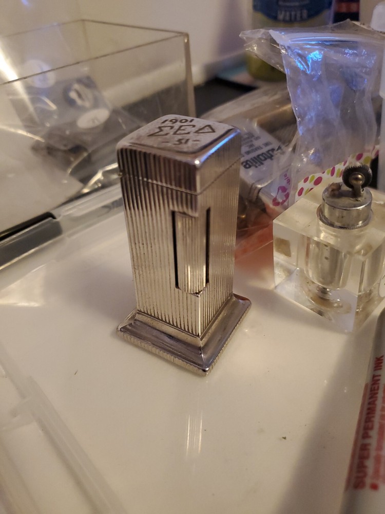 DUNHILL ROLLALITE TOWER TABLE LIGHTER VINTAGE RARE TOP