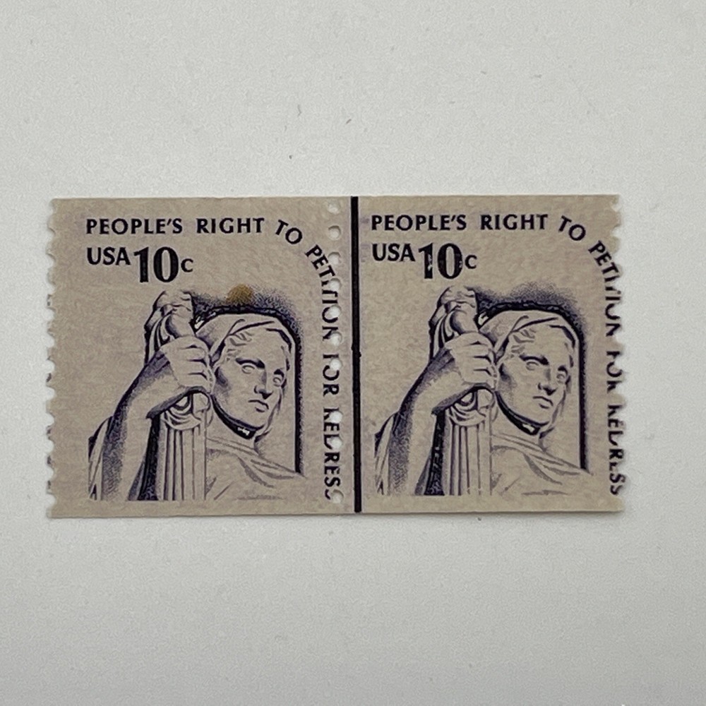 1617 Lined Pair Mint NH VF 10¢ Error Extremely Rare Variation