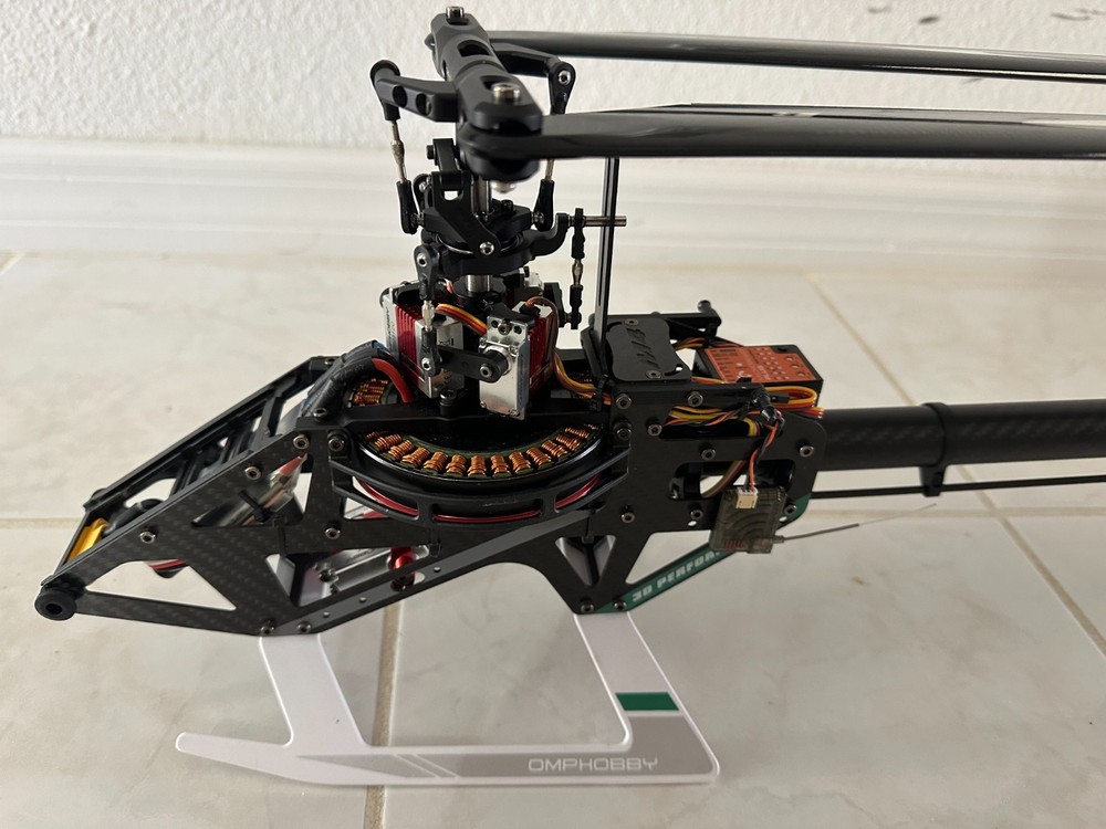 OMP M4 MAX BNF. Microbeast Plus,Spektrum satellite Flybarless System Helicopter