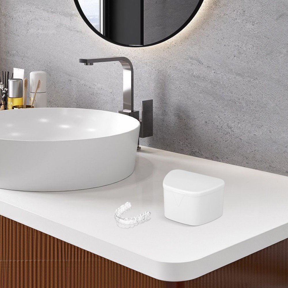 Portable Denture Case Retainer Case Hinged Lid Snaps Mouth Guard Storage Box