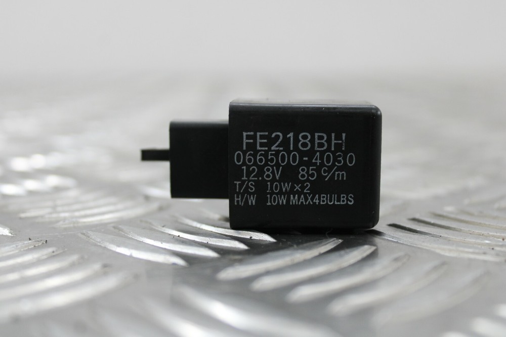 Yamaha XSR 700 2017 indicator flasher relay 2016 > 2020
