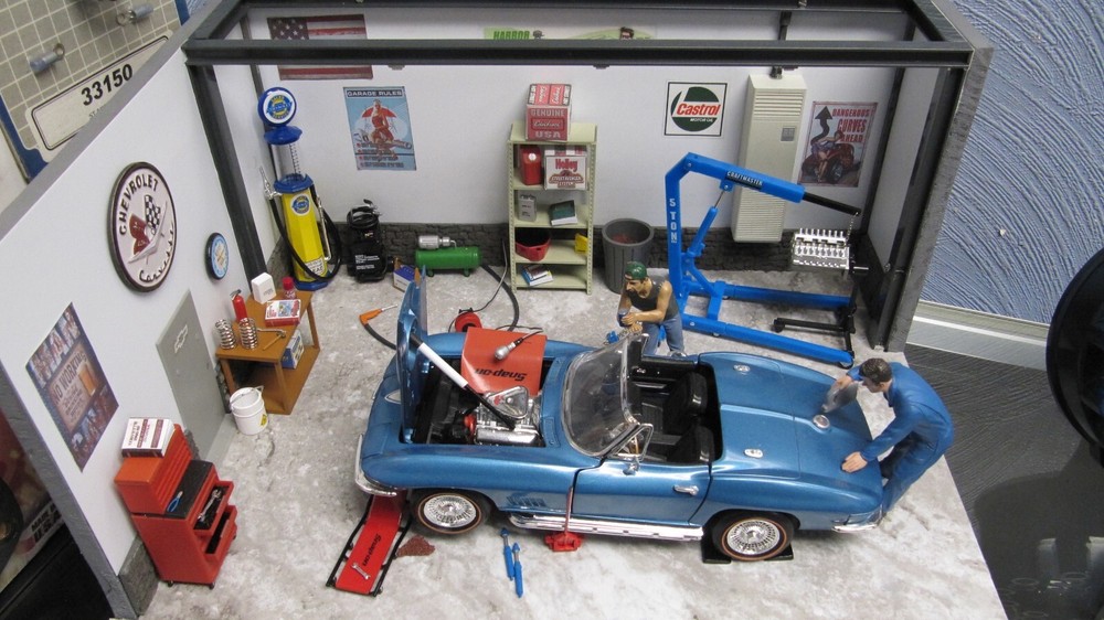 1/18 DIORAMA JAGUAR D TYPE RACE PREP ...... CUSTOM HAND BUILT