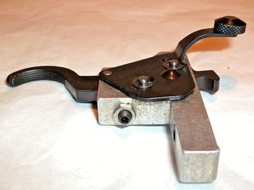 Knight LK-93 Muzzleloader .50 Cal Rifle Trigger Assembly With Screw - FREE SHIP