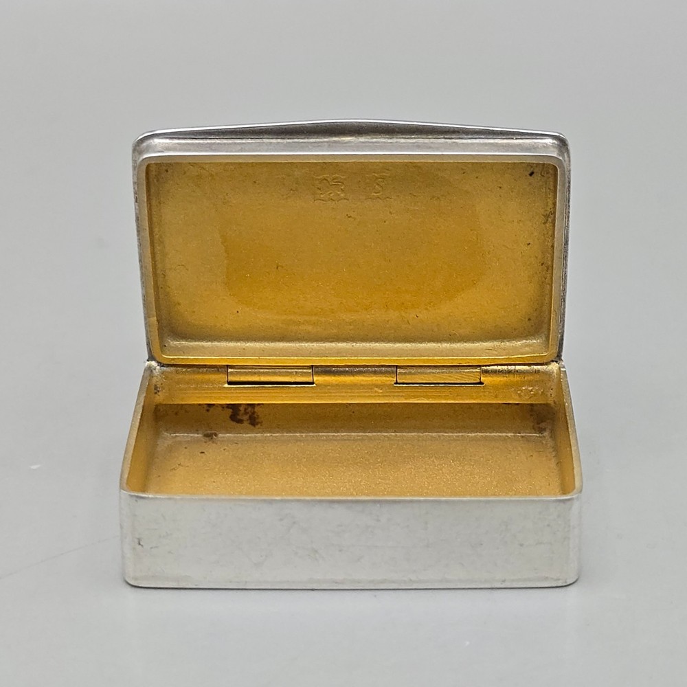 Solid Silver Engine Turned Snuff/Pill Box by D Bros Birmingham 1967