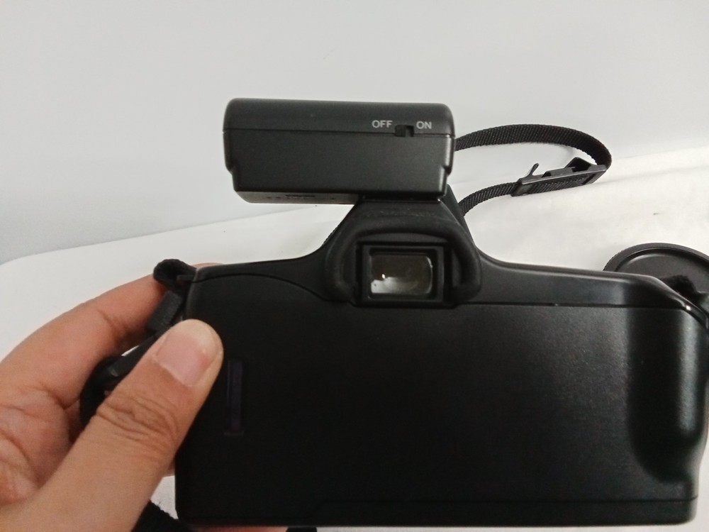 Minolta Maxxum 3000i 35mm Camera With Flash Untested