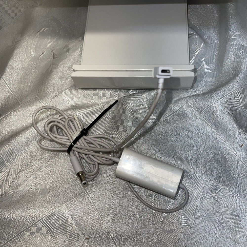 Square Stand for iPad - White Model #S025