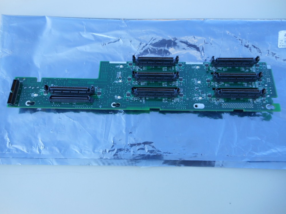 Sun BA41-00286A Disk Backplane Sunfire V65X