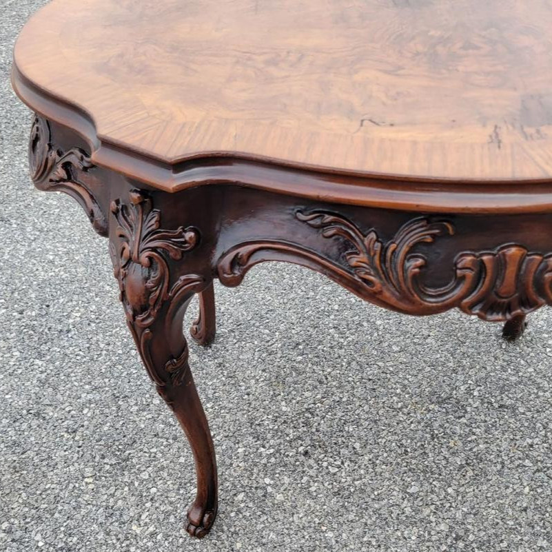 Beautiful 1920s walnut coffee table