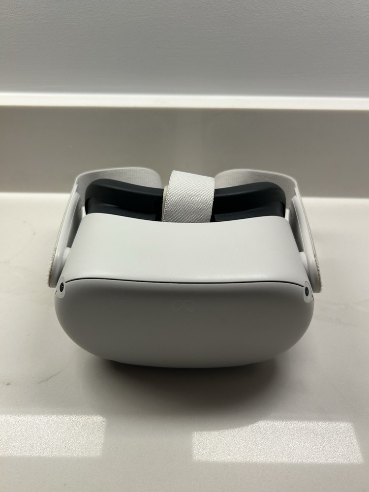 Meta Quest 2 Virtual Reality Headset and Controllers Fully Functional