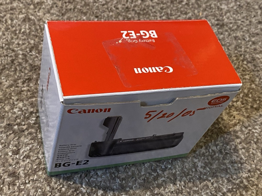 Canon BG-E2 Battery Grip with Box