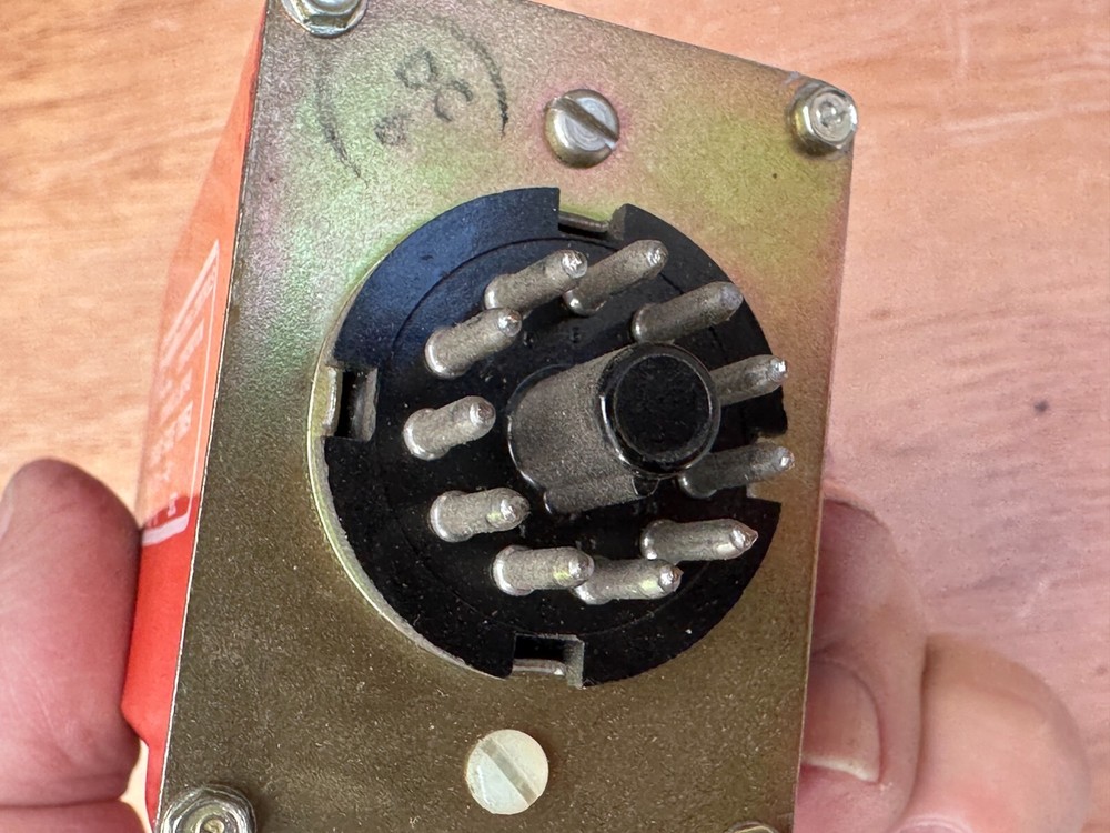 NATIONAL CONTROLS CORP Solid State Timer T2K-5-461 (Range .05 - 5 sec)