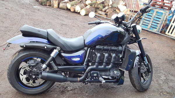 TRIUMPH ROCKET 3 SHORT - SCULPTED - REAR MUDGUARD SMOOTH