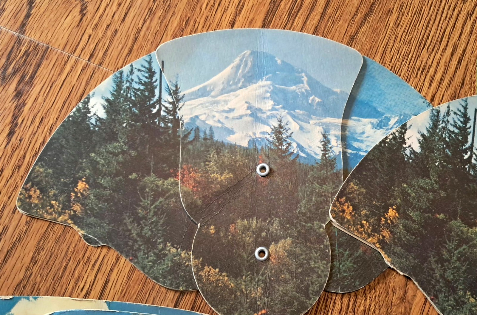 8 VINTAGE FUNERAL FANS PAPER ADVERTISING FANS (3) TRI-FOLD CHRISTIAN RELIGION