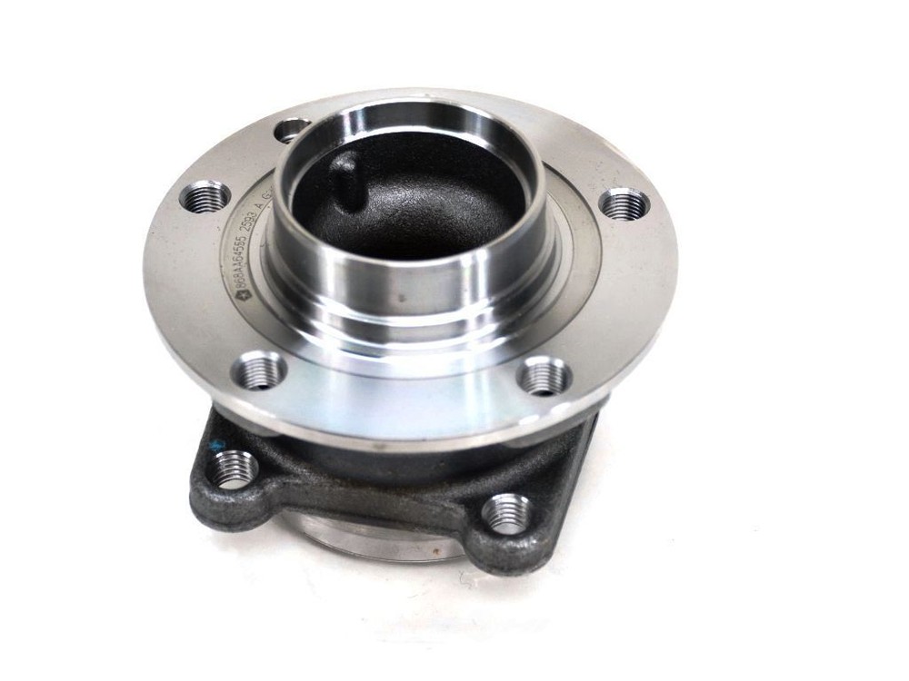 Rr Hub Assy  Mopar  68155868AA