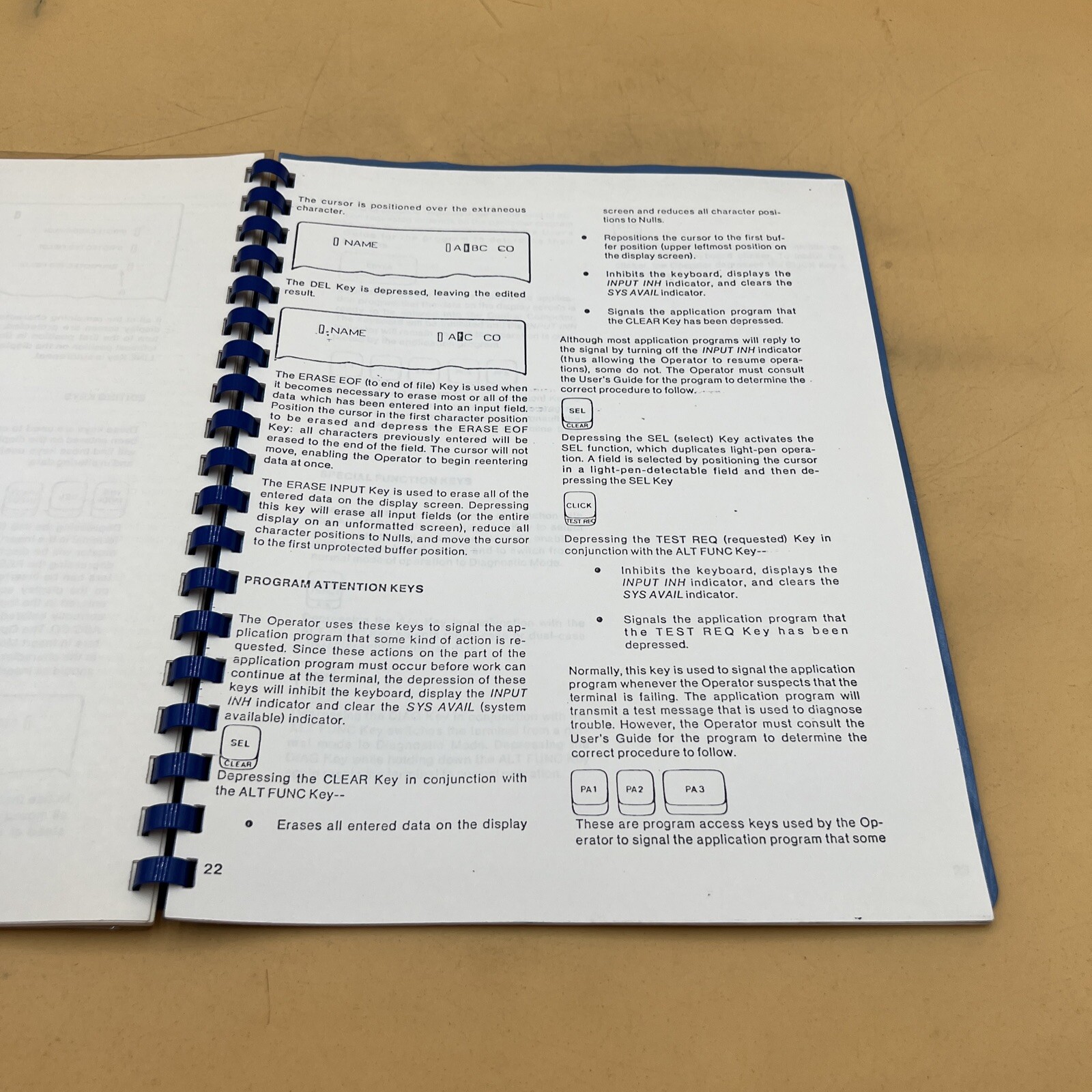 Telex Terminal Communications TC 277C Keyboard Display Terminal Operators Manual