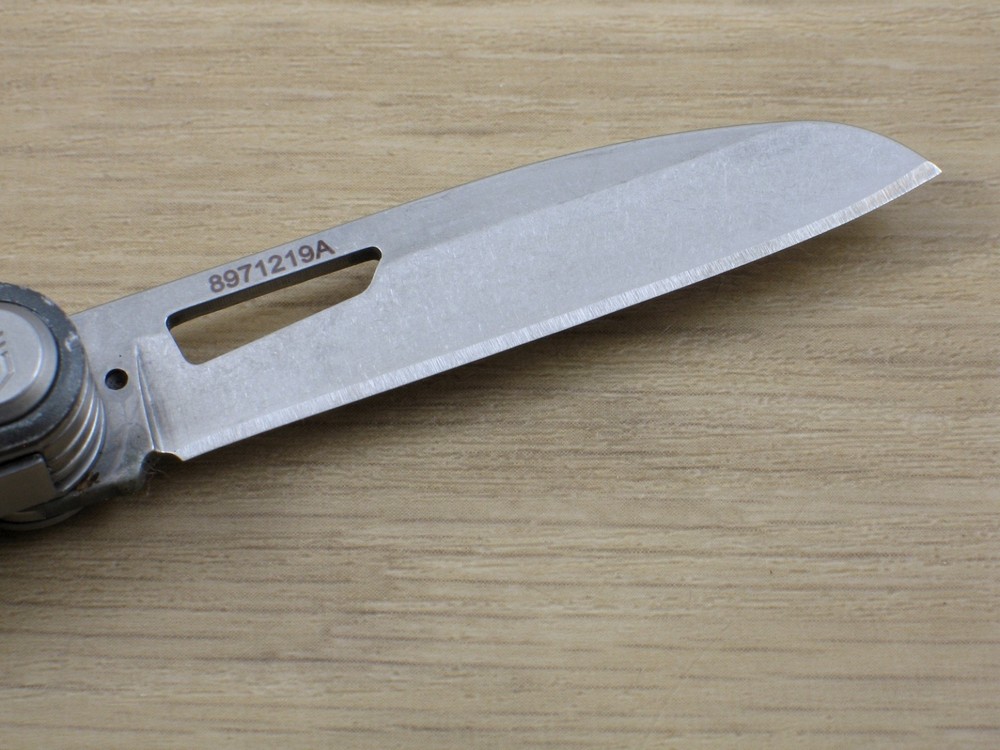 Gerber Armbar Drive Onyx Multi-Tool, Knife, Bit Driver, Scissors - Excellent