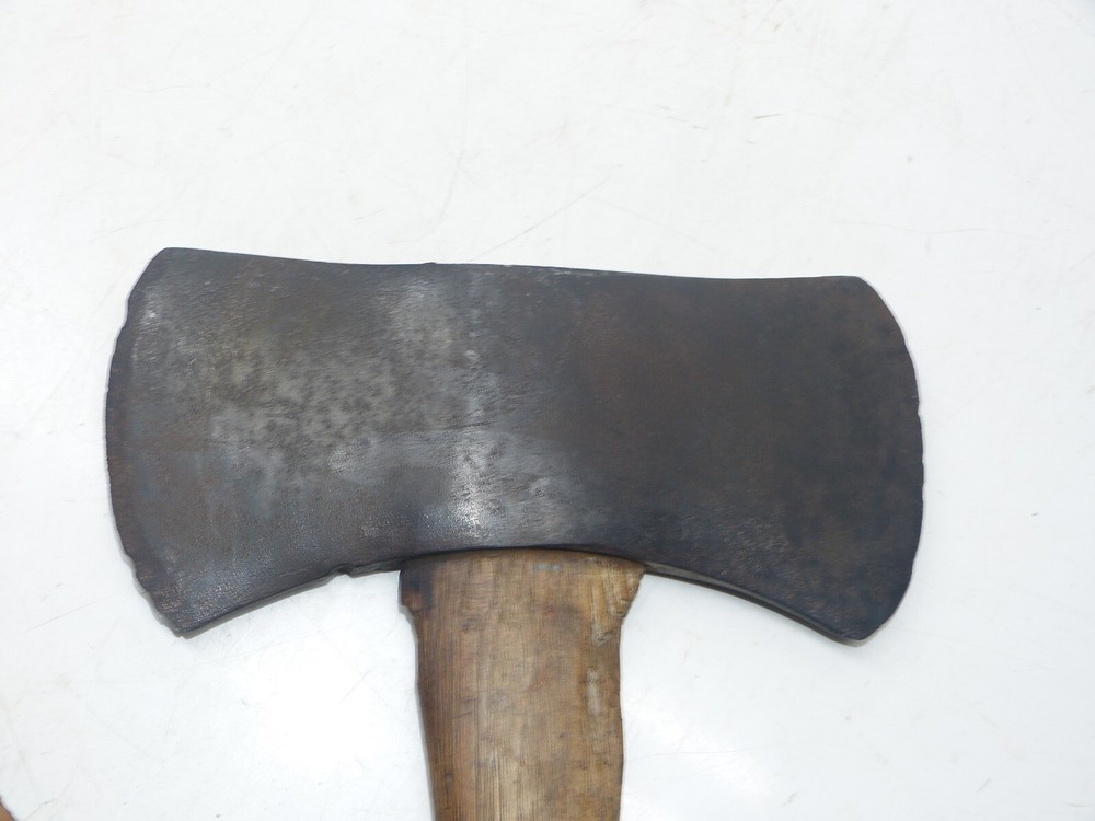 Vintage 4 Pound Plumb Michigan Pattern Double Bit Axe INV16831