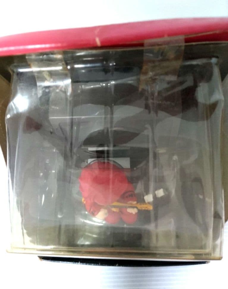 hide SPEAKER&FIGURE unopened item