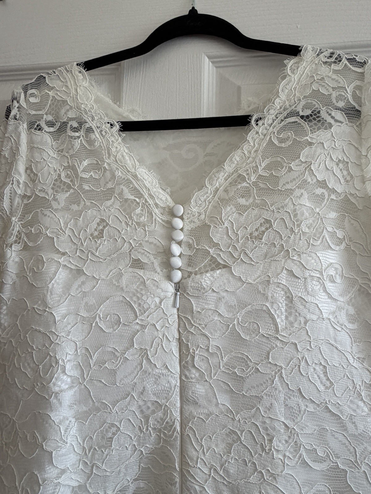 Size 10 Wedding Dress Long Sleeves with Eyelash Trim