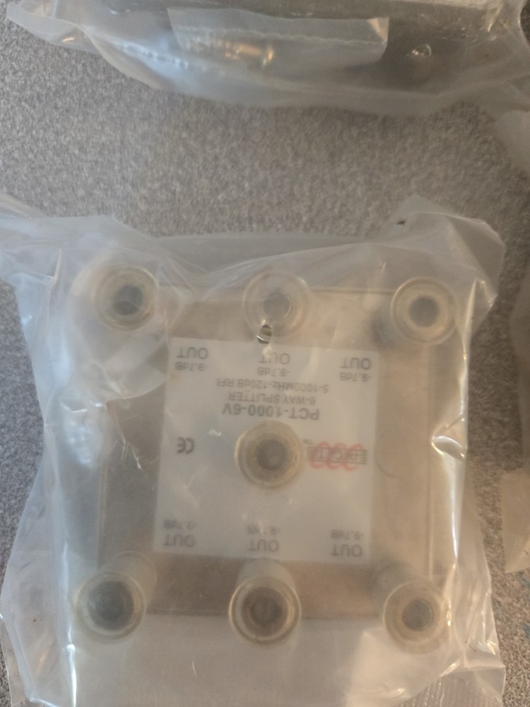 PCT-1000-6V - 6 Way Splitter (4ea New)