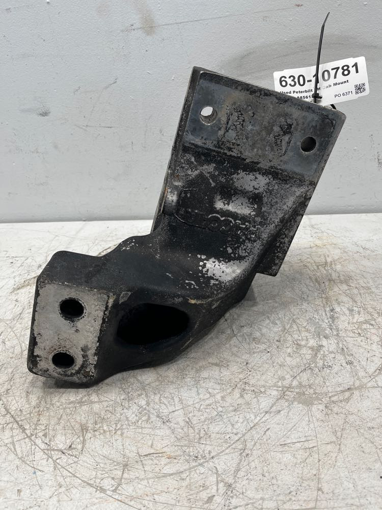 Peterbilt Cab Mount A856136 (630-10781)