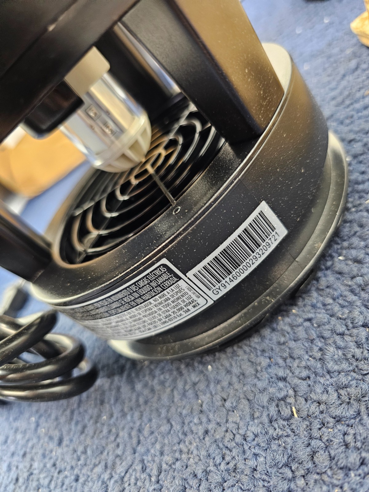 DYNATRAP DT1130SR: 1/2 Acre LED Mosquito And Flying Insect Trap 120V 60Hz 5.5W