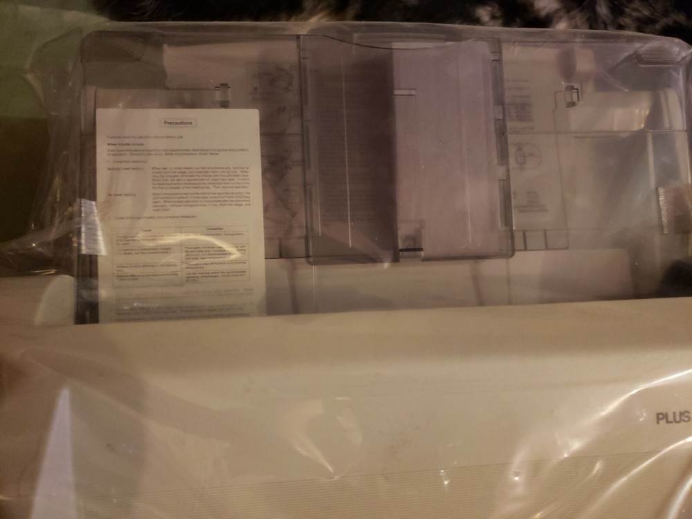 New Plus Corp DF-20 Automatic Transparency Feeder for Overhead Projector w/Case