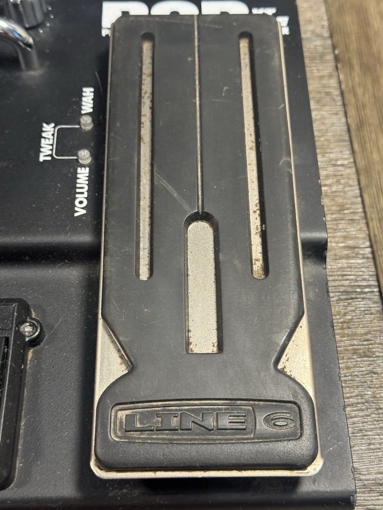 Line 6 POD XT Live Floorboard Guitar Multi-Effects Processor