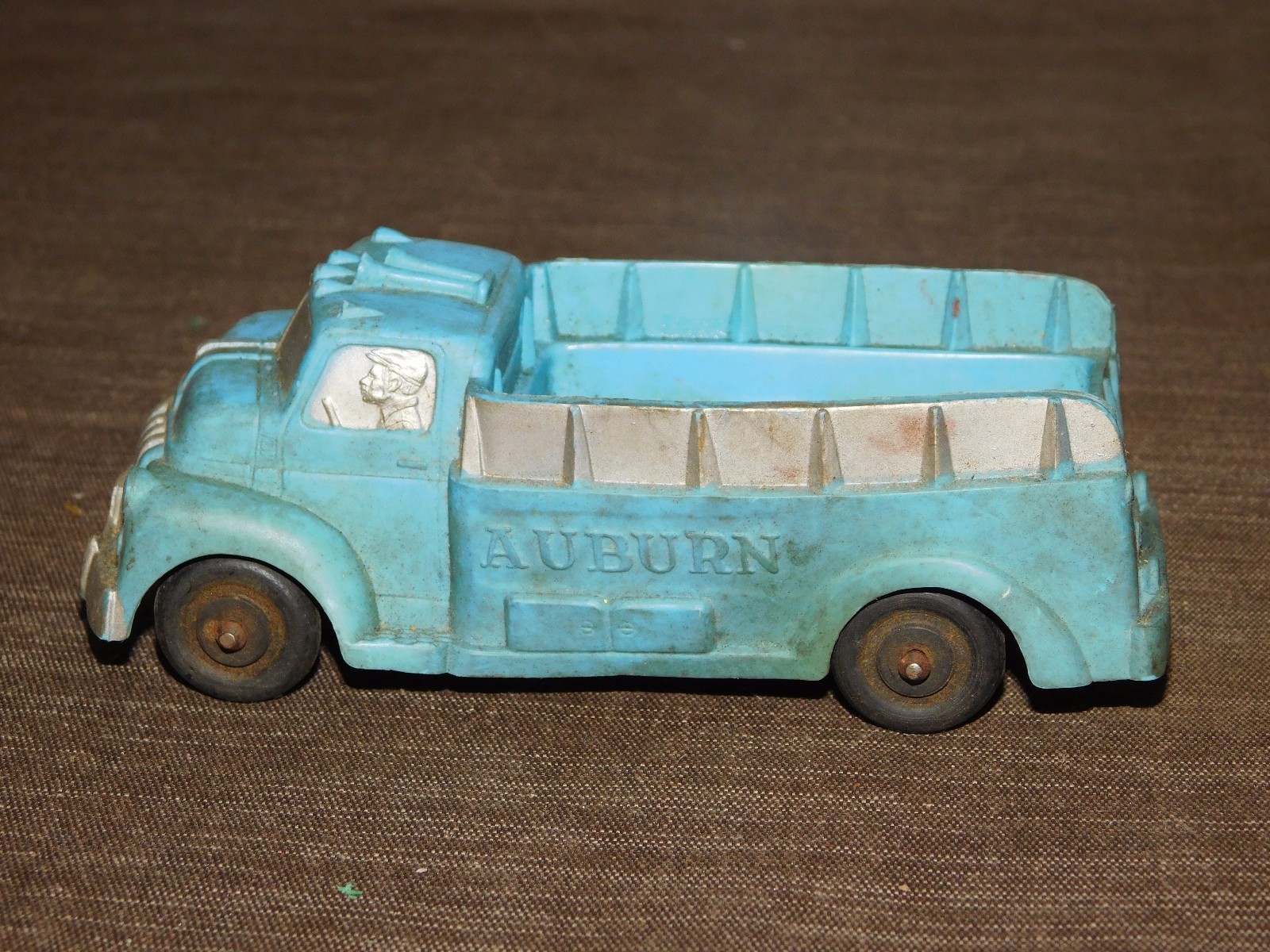 VINTAGE MADE IN USA TOY 5 1/2" LONG RUBBER PLASTIC AUBURN BLUE TRUCK