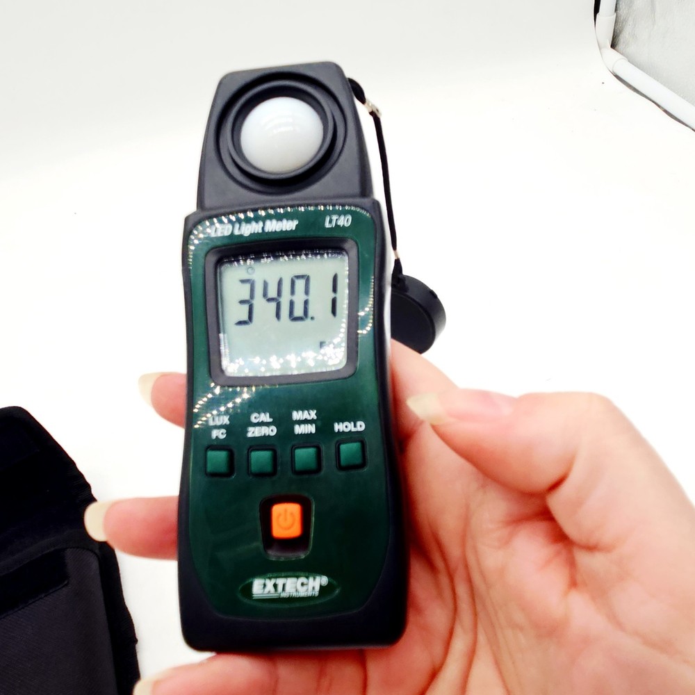 EXTECH LT40 LED Light Meter